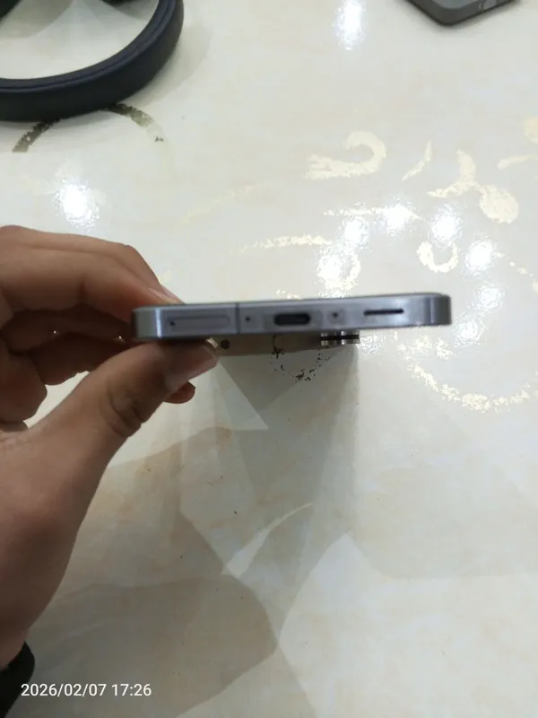 Samsung A56 5G sotiladi. 3