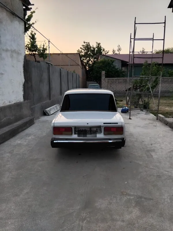 ВАЗ 2107, газ есть, год 2000 2 ВАЗ 2107, газ есть, год 2000 2