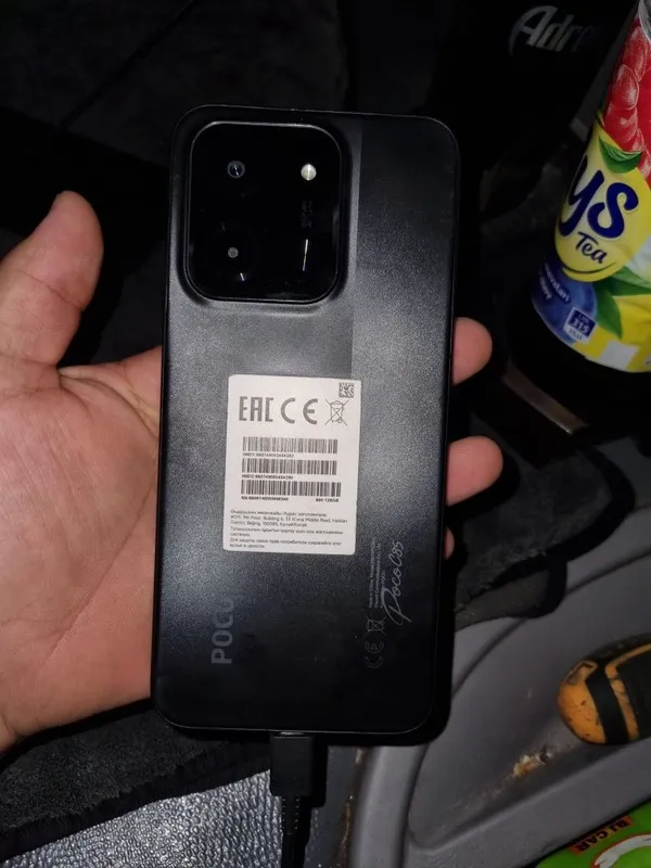 Telefon sotiladi poco c 85 Telefon sotiladi poco c 85