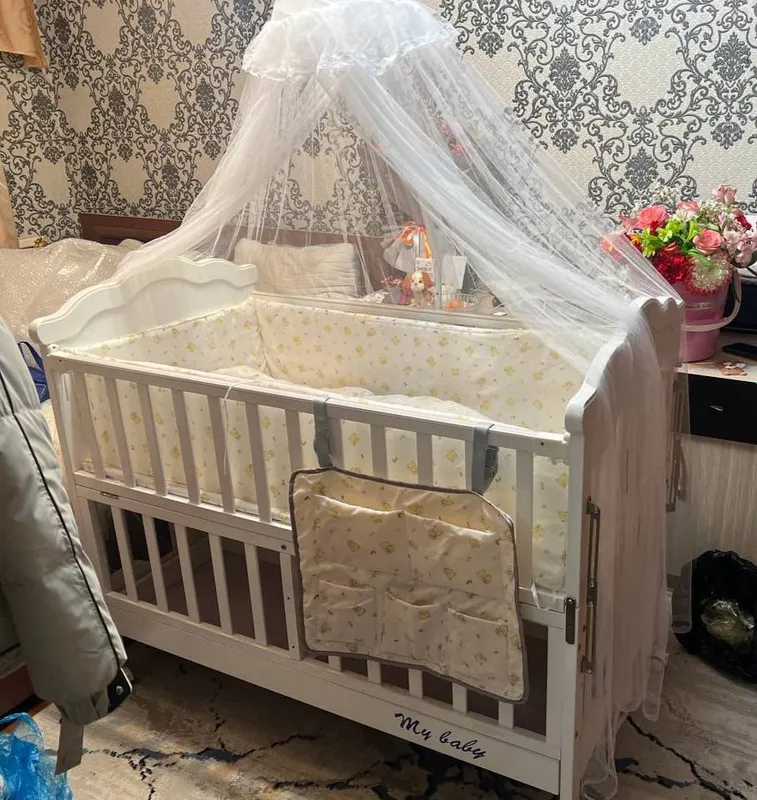 Детская кроватка Детская кроватка