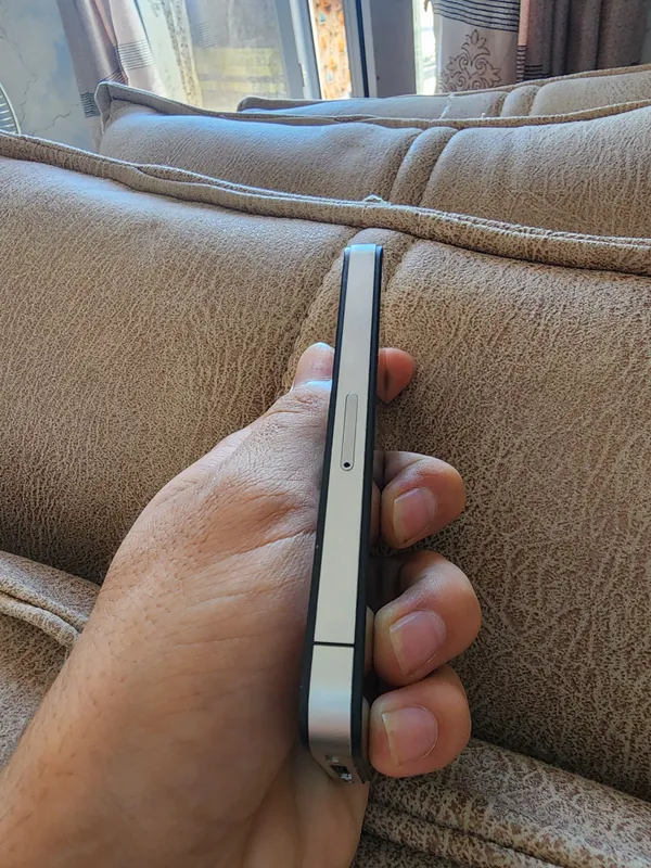 Apple iPhone 4 (GSM versiyasi) 2