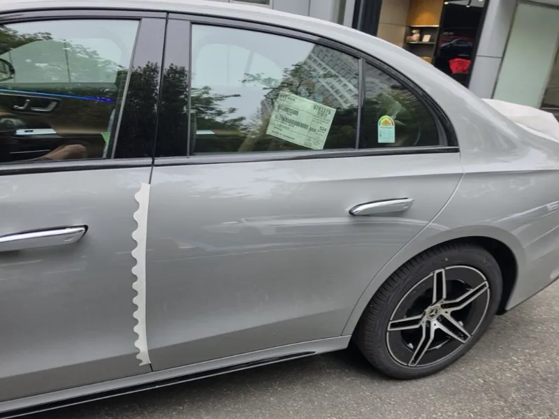 MERCEDES E300 AMG LINE 4Matic 140 anniversary — фото 7