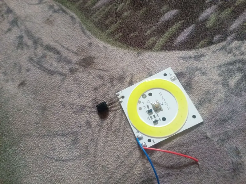 masofadan boshqariladigan let chiroq - 3.7v