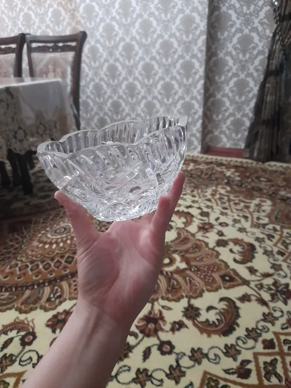 shu rasmdigi toza huristallar hammasidan 2 tadan b
