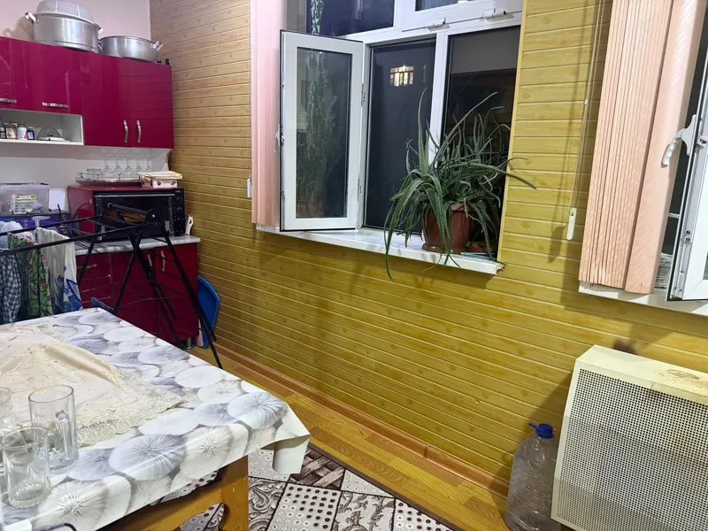 Продаётся 4-комнатная квартира. Микрорайон 1, остановка 6 Продаётся 4-комнатная квартира. Микрорайон 1, остановка 6