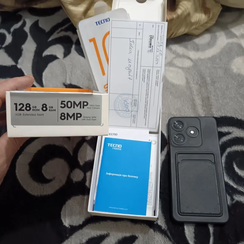 Тилефон продам спарк — фото 1