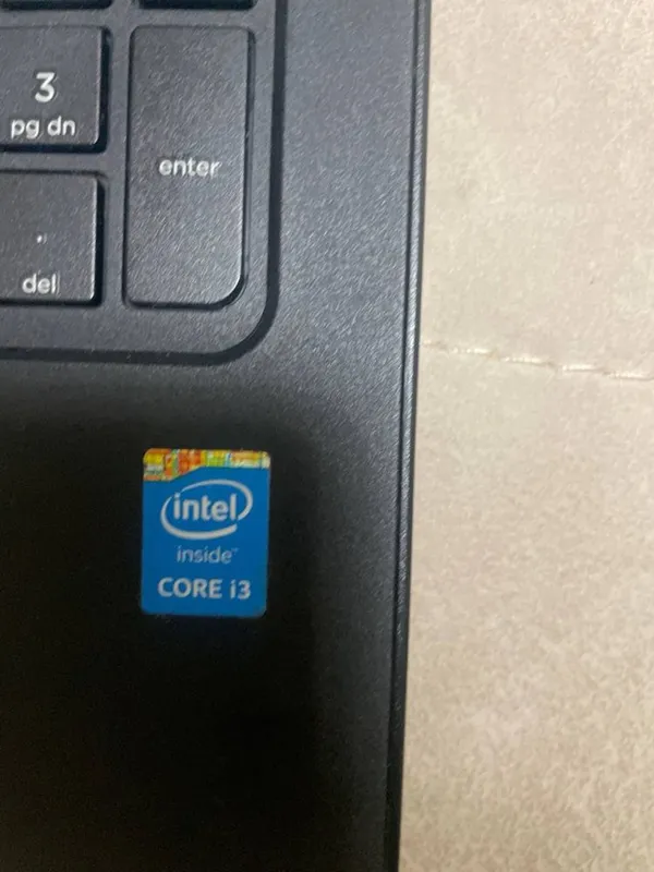 Hp 15 Intel corei3 ssd 256gb ddr3 8 gb gpu hp family graphic — фото 1