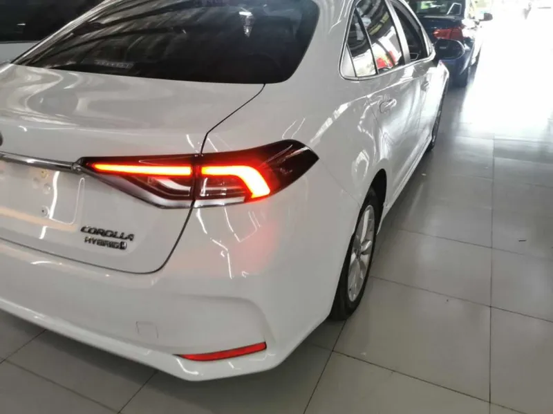 Toyota Corolla Dual-Motor 1.8L E-CVT Elite Edition 6 Toyota Corolla Dual-Motor 1.8L E-CVT Elite Edition 6