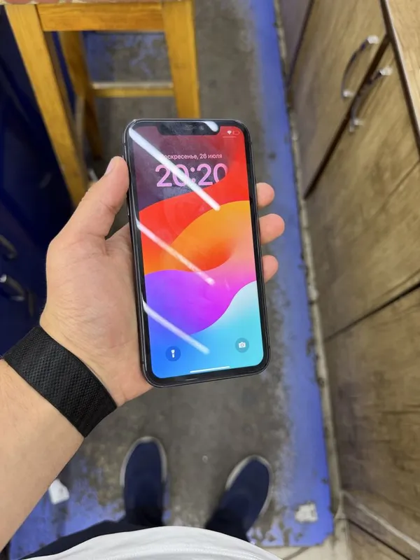 iPhone 11 black 64gb 2