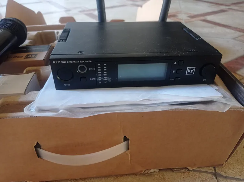 Electro voice re3 microphone 2