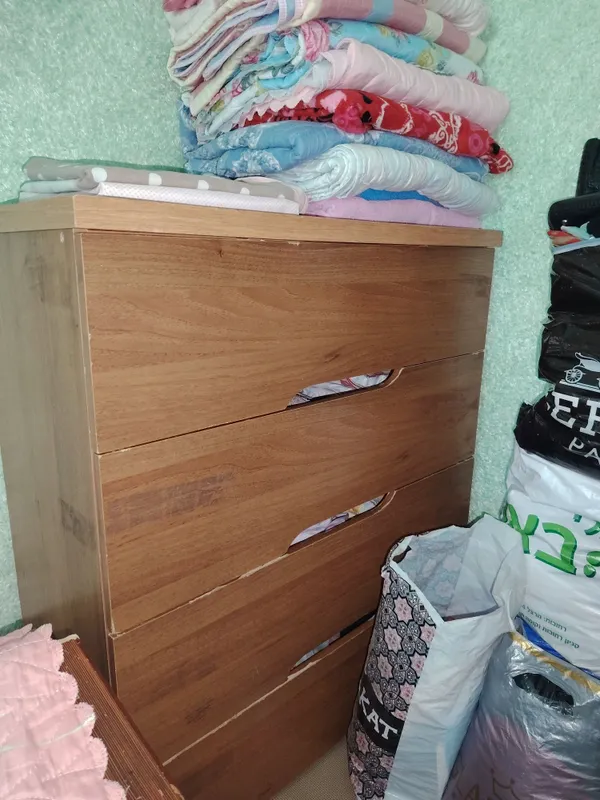 Продам камод с тумбочкой срочно 5штза 400.000 — фото 1