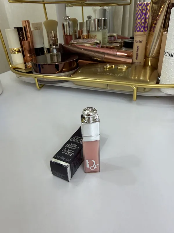 Блеск для губ от Dior 6 Блеск для губ от Dior 6