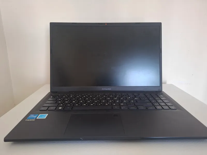 ExpertBook i5 2