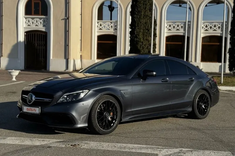 Правое переднее стекло на Мерседес CLS 63 3 Правое переднее стекло на Мерседес CLS 63 3