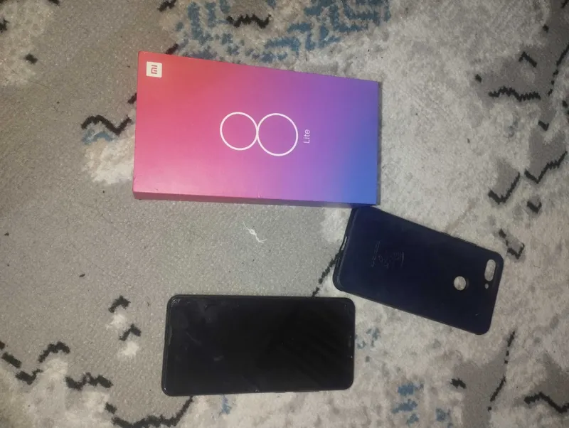 Xiaomi mi 8 lite 4/64 2
