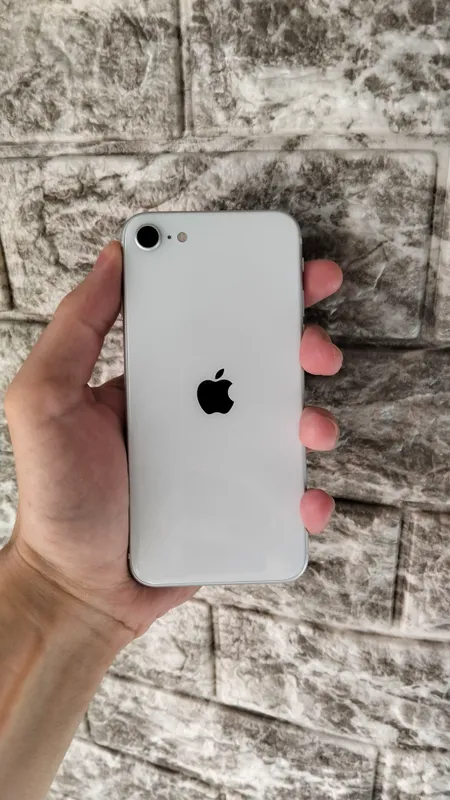 Iphone se 2 2 Iphone se 2 2