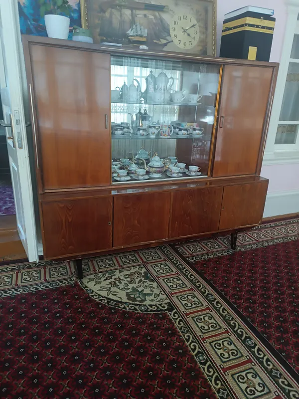 сервант, состояние хорошее