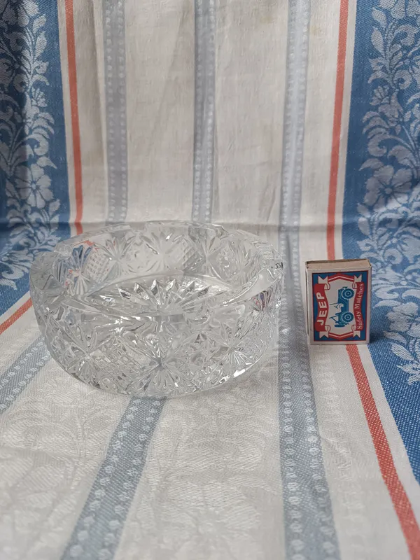 хрустальная пепельница
