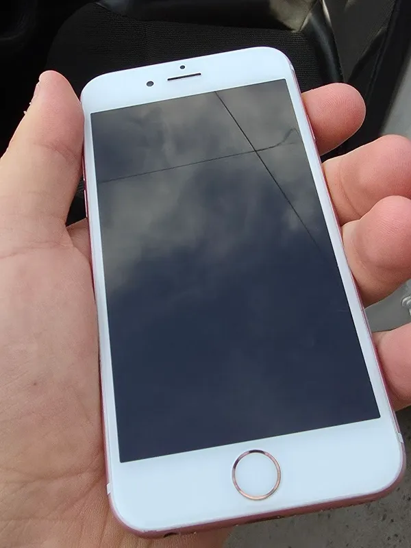 iPhone 6s ochilmagan radnoy atp ishlidi narxi 330 — фото 3