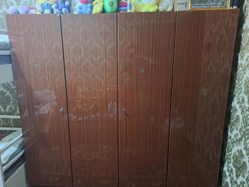 Шкаф. Состояние хорошее. Акриловый 3