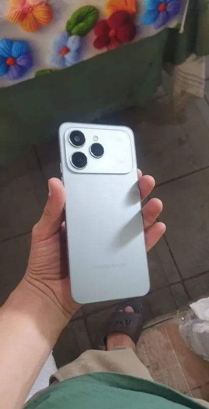 Tecno Spark 40C 128 ГБ 4 Tecno Spark 40C 128 ГБ 4