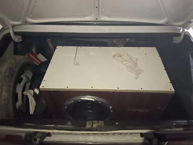 Vaz 2106 sotiladi
