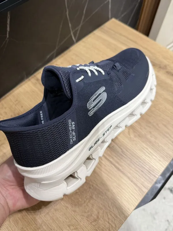 Кроссовки Skechers — фото 5