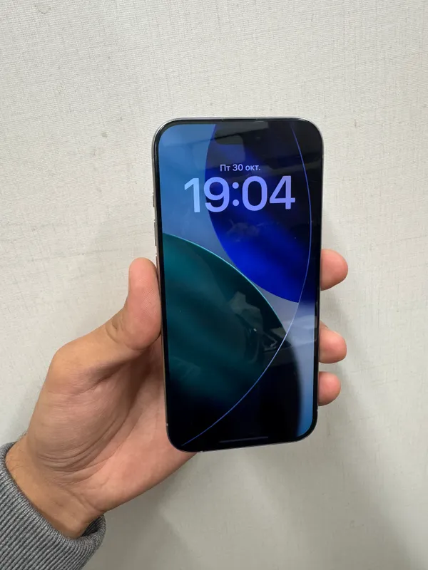 iPhone 15 Pro 128 ГБ, титан 2