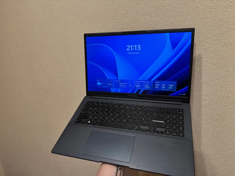 Ноутбук ASUS Vivobook Pro15 AMD Ryzen 7/5800 — фото 1