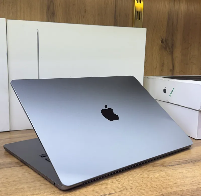 macbook air m3 15 inch 5