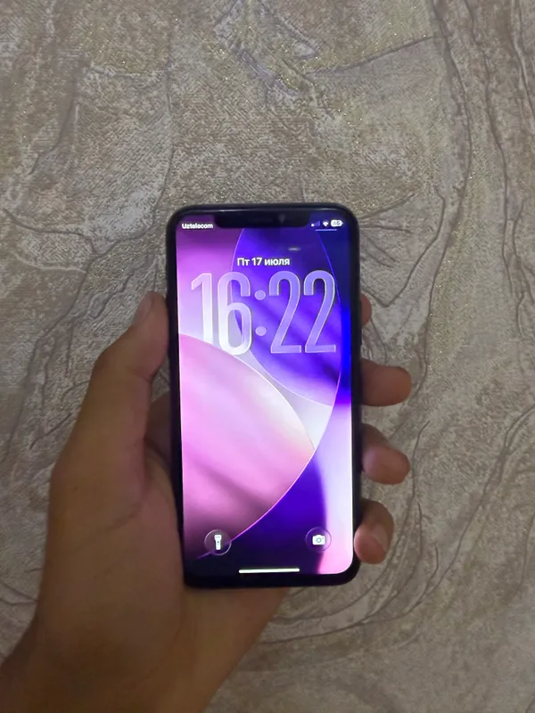 iphone 11 pro 2