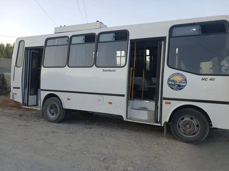 Avtobus Isuzu 2017 2 Avtobus Isuzu 2017 2