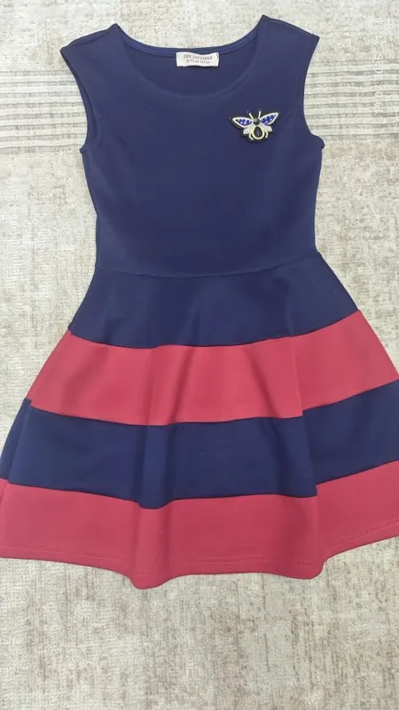 Платье бренд gee jay girls, на 6-8 лет Платье бренд gee jay girls, на 6-8 лет