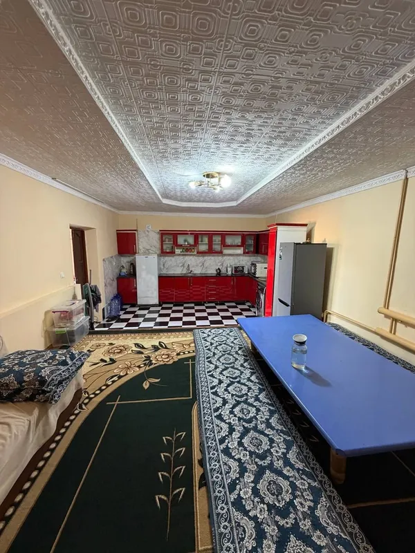 Guliston Shahar 6 sotixli 9 xonali 2 qavatli hovli sotiladi 4 Guliston Shahar 6 sotixli 9 xonali 2 qavatli hovli sotiladi 4