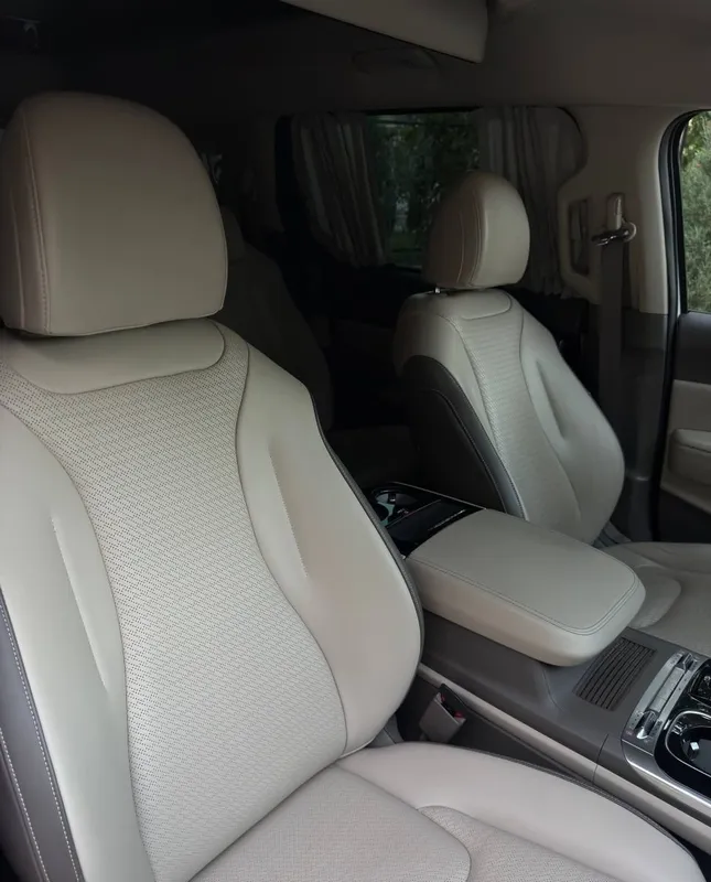 Kia Carnival Hi Limousine 4 Kia Carnival Hi Limousine 4
