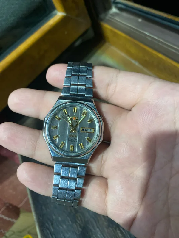 Чесы orient crystal c21