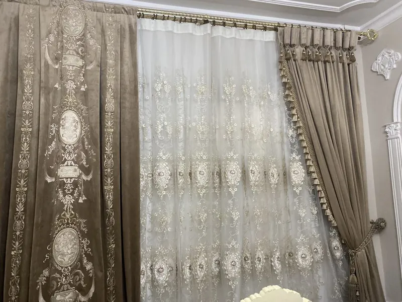 Шторы для зала б/у — фото 1
