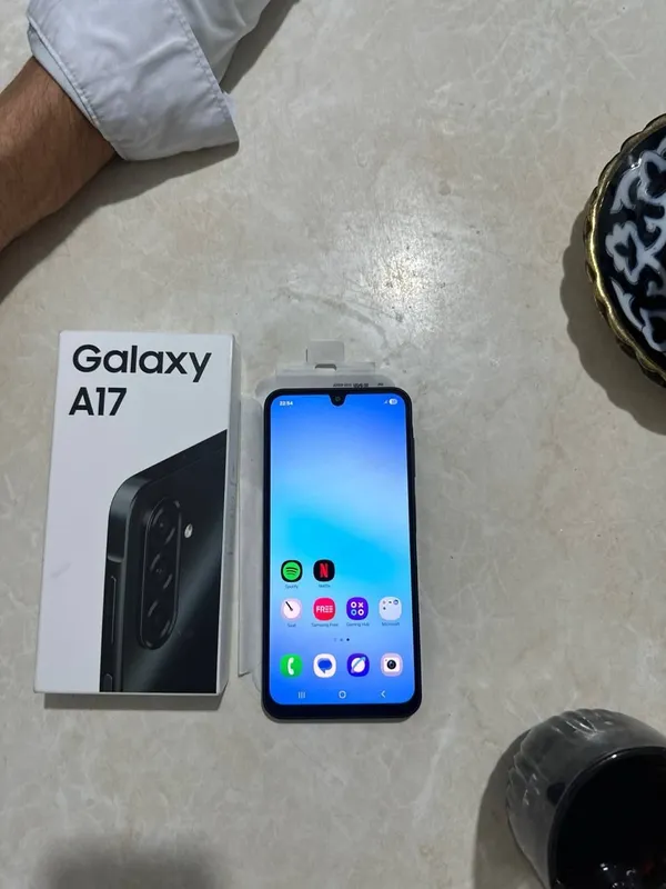 Samsung galaxy A17 — фото 1