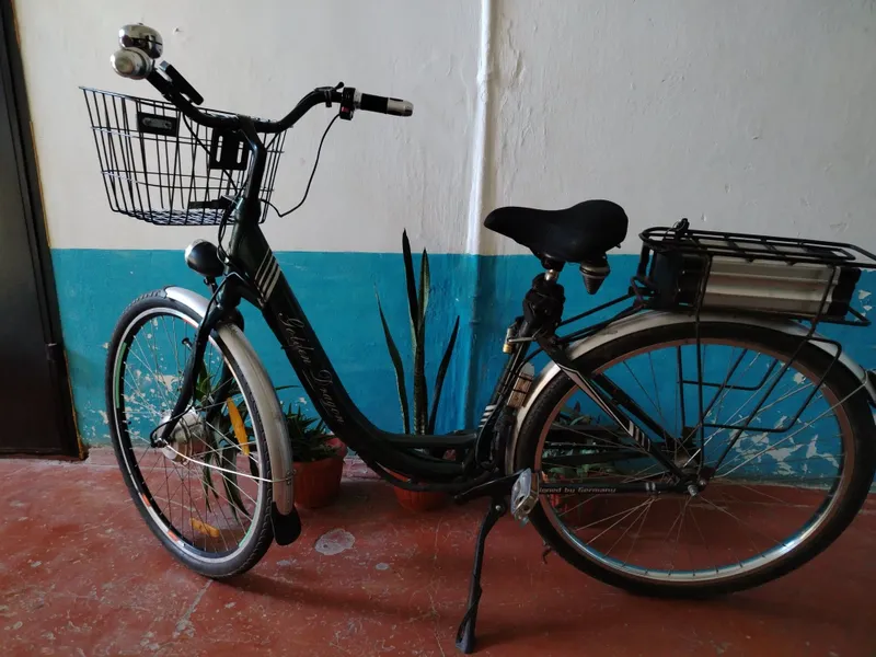 Velosiped sotiladi. Akumlyator qo'yilib Elektrovelosiped qilingan. 1 Velosiped sotiladi. Akumlyator qo'yilib Elektrovelosiped qilingan. 1