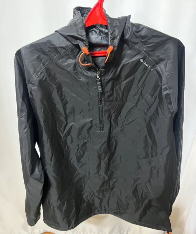 Дождевая куртка от  Quechua by Decathlon — фото 1