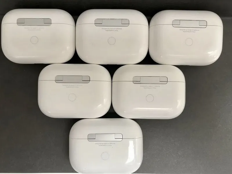 Airpods 1/2.1/2.2/Pro/Pro 2/3 кейс,case,футляр,чехол,box,Наушники L/R — фото 1