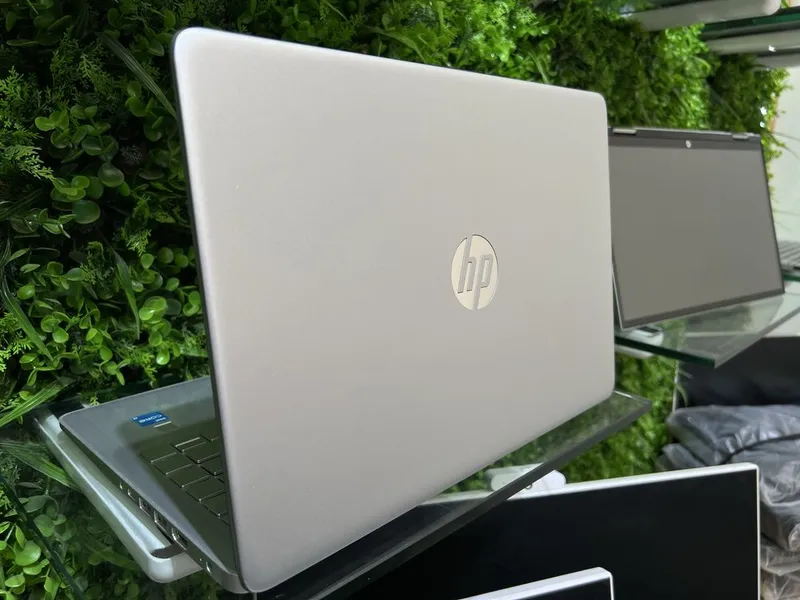 Hp core i3 yangi avlod ixchamidan 14 lik 1 Hp core i3 yangi avlod ixchamidan 14 lik 1