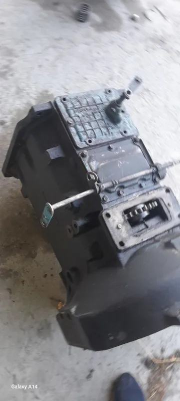 Mtz traktor zapchasti