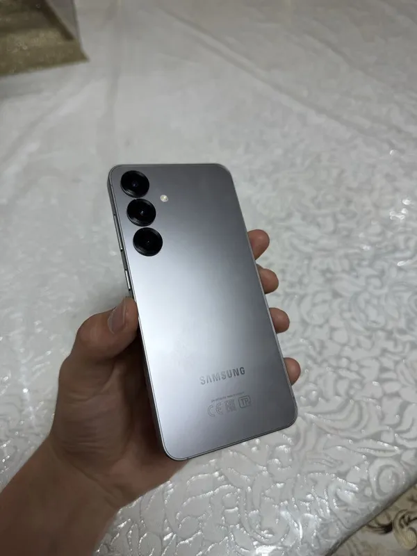 Самсунг S25 128тали