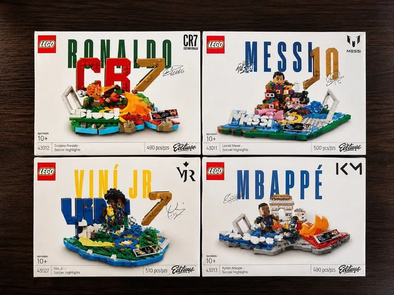 Оригинальные наборы LEGO BrickHeadz Football Collection. Оригинал 1
