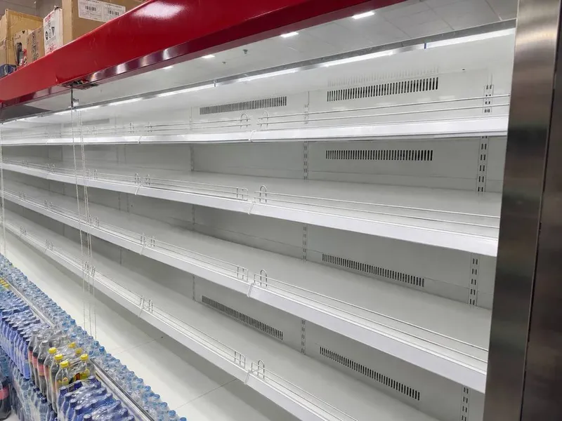 Продаётся холодильная горка 4 метра 2