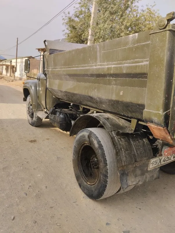 Zil satiladi 89 8 Zil satiladi 89 8