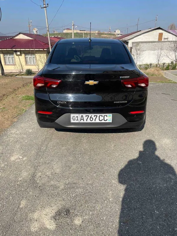 Chevrolet Onix Premier 6 plus сотилади — фото 6
