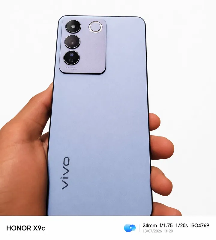 Vivo V27e