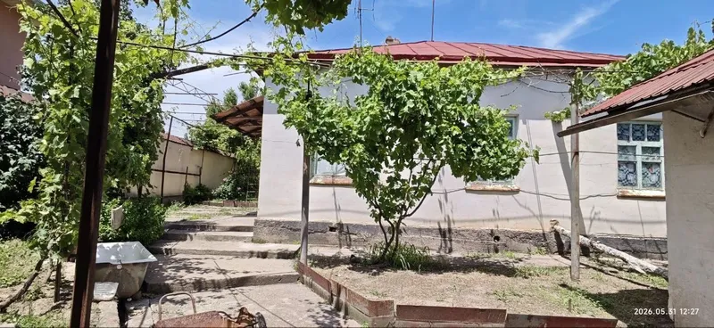 Продаётся дом на участке 9 соток — фото 1